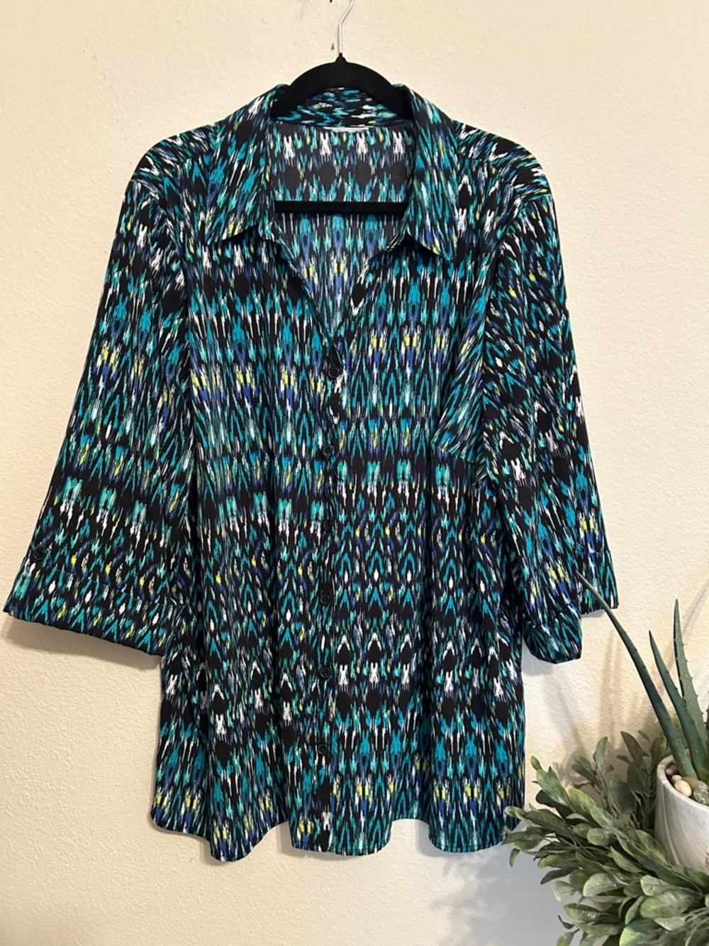 Women's Teal Patterned Button Down Tunic